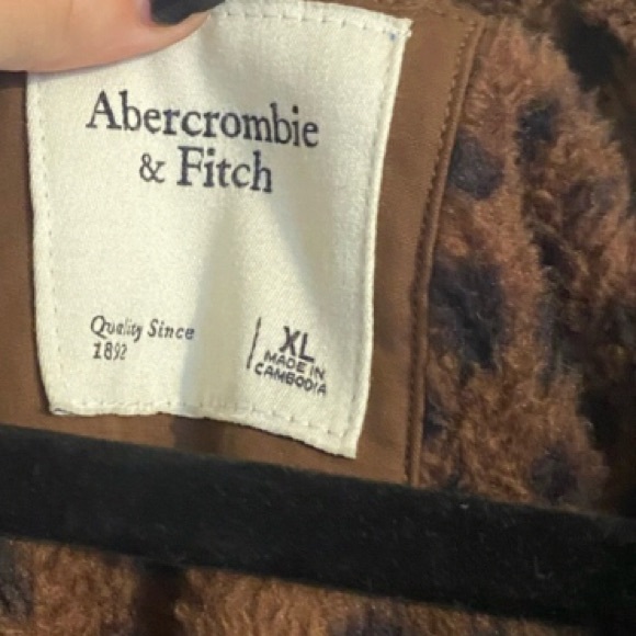 Abercrombie Super Soft Leopard Sherpa Jacket - Picture 5 of 5